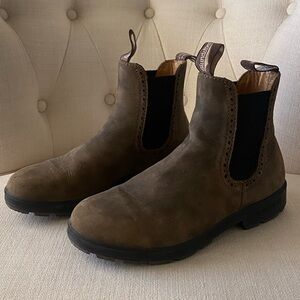 Blundstone Women’s High Top Boot- size 9.5 in rustic brown